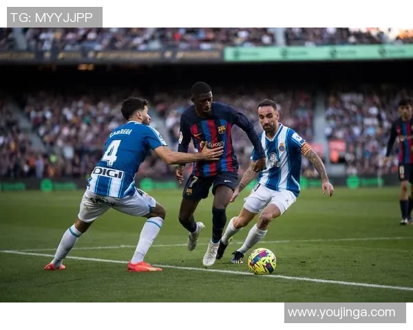 巴萨与西班牙人激战16年2月经典对决回顾与分析 巴萨与西班牙人激战16年2月经典对决回顾与分析